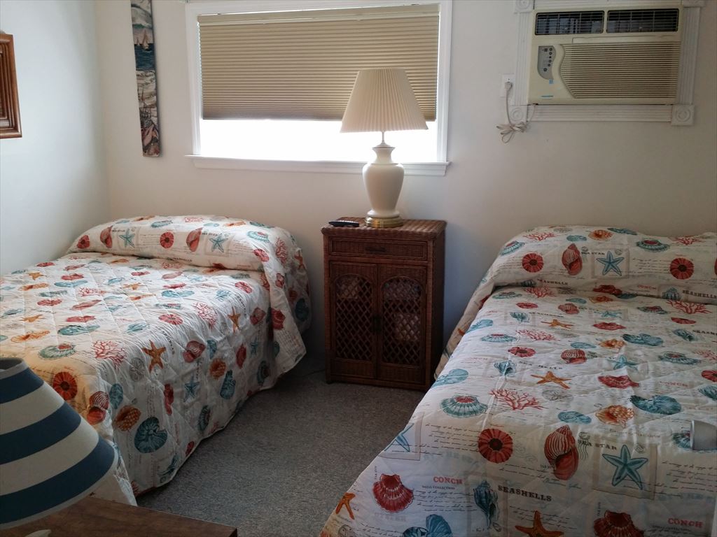 510 EAST 3RD AVENUE 304 COMMODORE CONDOS NORTH WILDWOOD SUMMER RENTALS